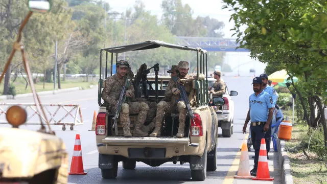 Pelo menos 18 mortos (2 polícias) em operação antiterrorista do Paquistão
