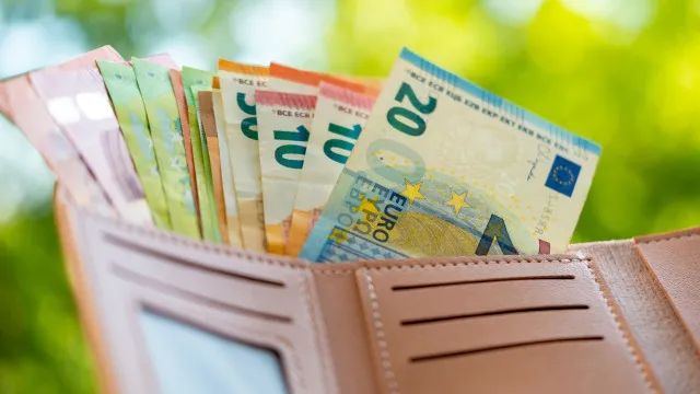 
                    Número aumentou: Quantas famílias ganham mais de 100 mil euros por ano?
                