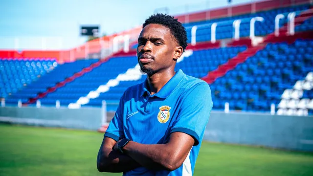 Oficial: Alverca assegura contratação de extremo para a próxima época