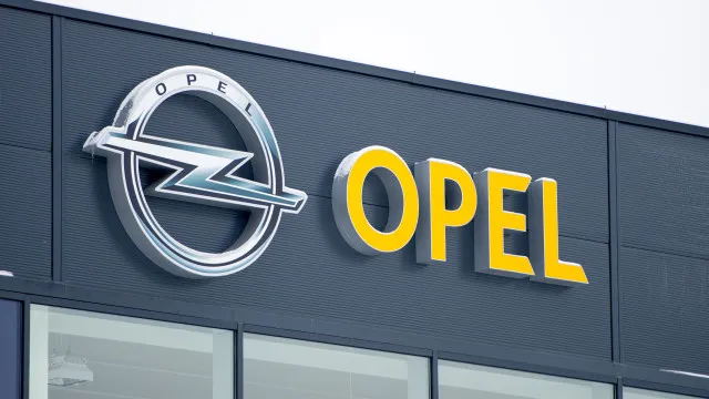 
                    Opel terá C-SUV, futuro Corsa e mais dois novos produtos até 2030
                