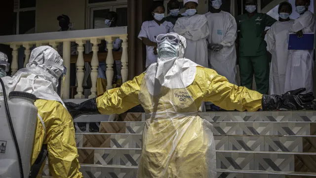 naom_6a147490ecf69 Ébola: Mais de 100 mortes em menos de um mês no leste do Congo
