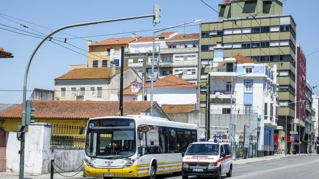 
                    Câmara de Coimbra reduz oferta de transportes nas férias e fins de semana
                