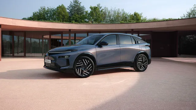 
                    Novo Lancia Gamma aproxima-se e já há imagens
                