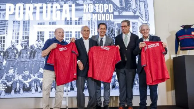 Simões pede "inspiração" a Portugal para "fazer melhor" do que em 1966
