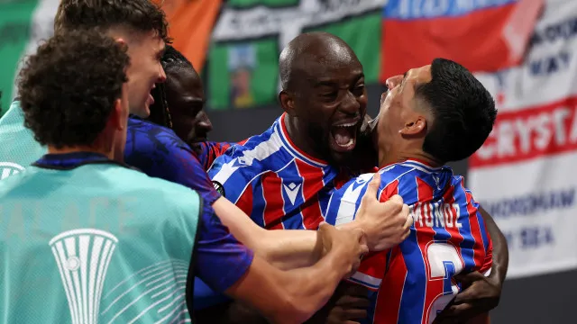 Histórico. Crystal Palace bate Rayo Vallecano e vence Liga Conferência