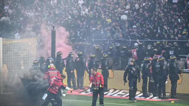 naom_6a1768cb25671 Nantes sancionado com um jogo à porta fechada após invasão de campo