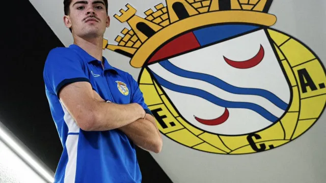 
                    Oficial: Lucca Giuntini reforça Alverca proveniente do Mirandela
                
