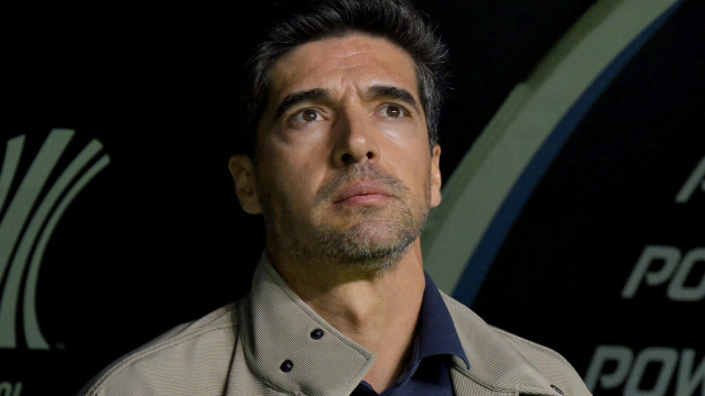 Palmeiras 'em brasa' com recado a Abel: 'Portuga, a paciência acabou'