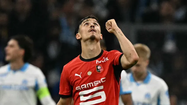Benfica não larga Estéban Lepaul e já sabe quanto pede o Rennes