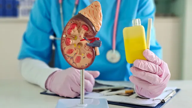 
                    Sociedade médica pede medidas mais duras contra cigarros eletrónicos
                