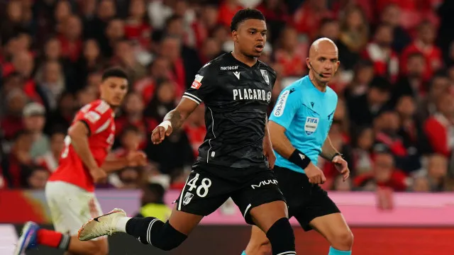 Vendas de Diogo Sousa e Saviolo valem mais de 20 milhões ao Vitória SC