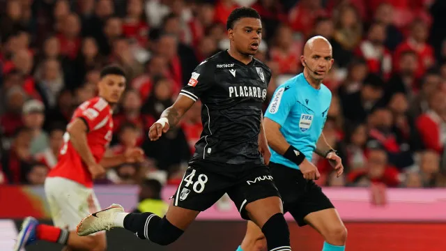 naom_6a1b54f2123f3 Saviolo pede desculpa após fotografia com cores do Benfica: "Uma prenda…"