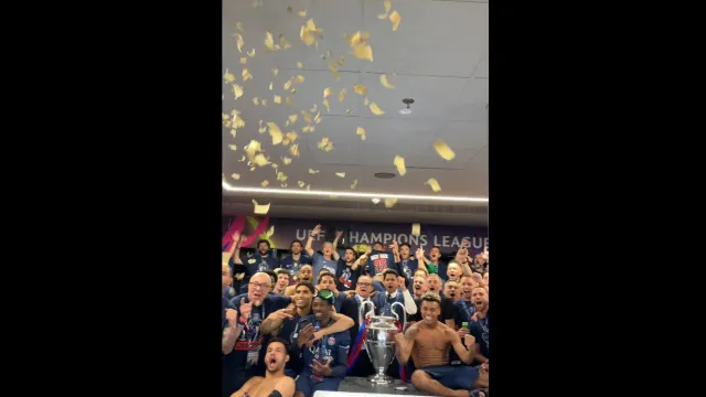 PSG leva festejos para o balneário, com Gonçalo Ramos em destaque