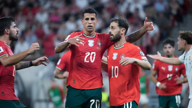 
                    Barcelona 'made in'... Benfica? Os três craques em cima da mesa
                