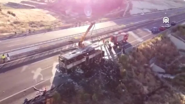 
                    Pelo menos oito mortos após despiste de autocarro na Turquia
                