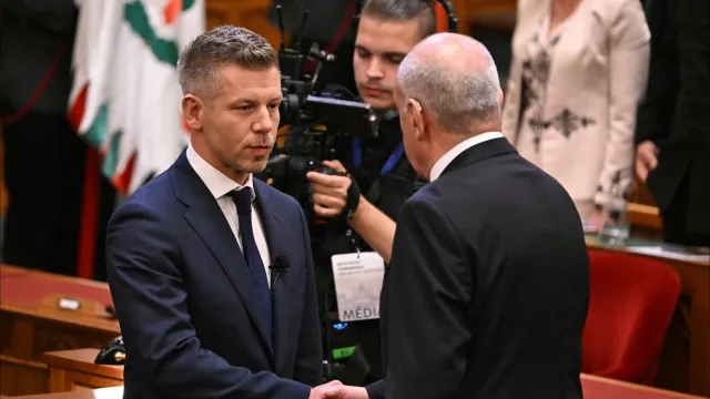 naom_6a1c65ee19b30 Magyar dá ao presidente da Hungria até à meia-noite para se demitir