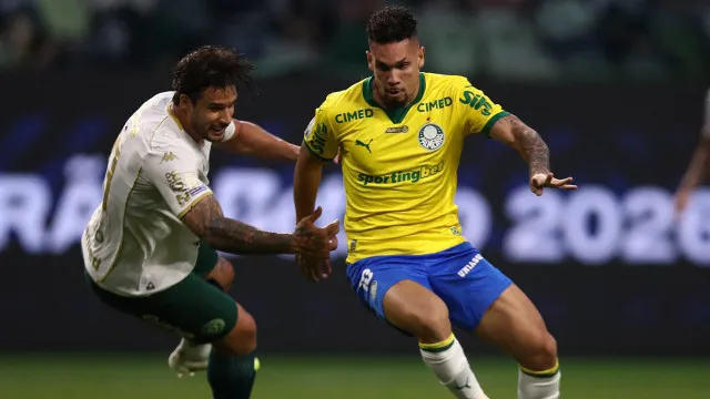 Palmeiras, de Abel, bate Chapecoense em final louco e reforça liderança