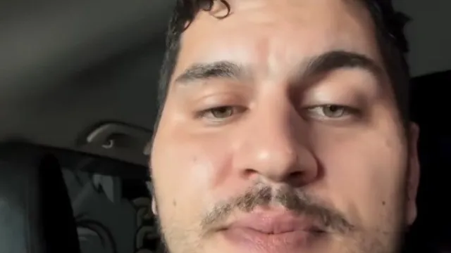 
                    Morreu 
