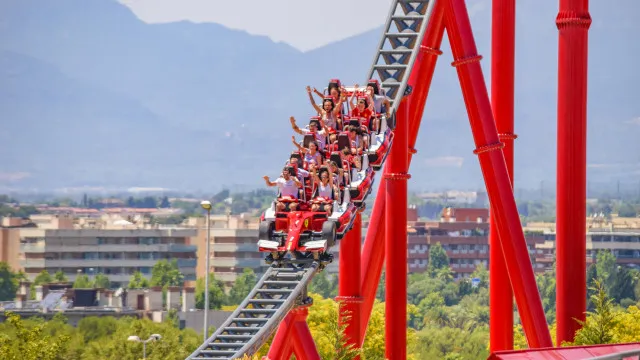 
                    Espanha. 7 parques de diversões para levar toda a família este verão
                