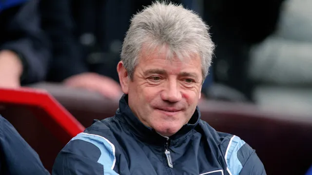 Antigo jogador Kevin Keegan revela ter cancro em estádio quatro