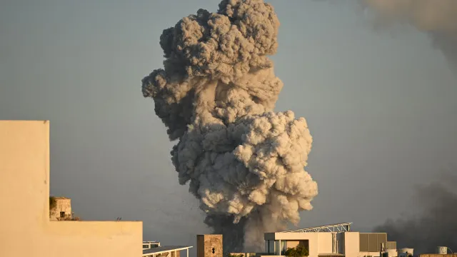 
                    Explosões em fábrica de fogos de artifício em Malta fazem dois feridos
                