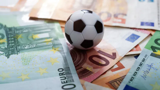 
                    Maior de sempre: Mundial2026 pode ter impacto até 945 milhões em Portugal
                