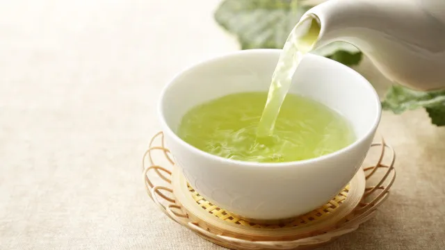 
                    O que acontece ao seu corpo quando bebe chá verde todos os dias
                