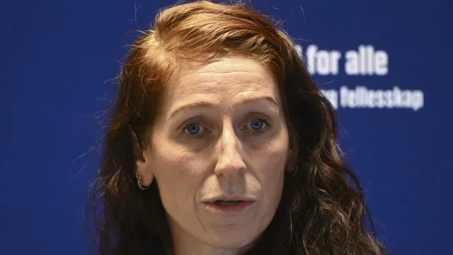 
                    Federação norueguesa faz queixa por atribuição do Prémio da Paz a Trump
                