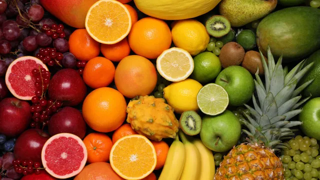 
                    4 frutas que ajudam a reduzir o risco de cancro da mama
                