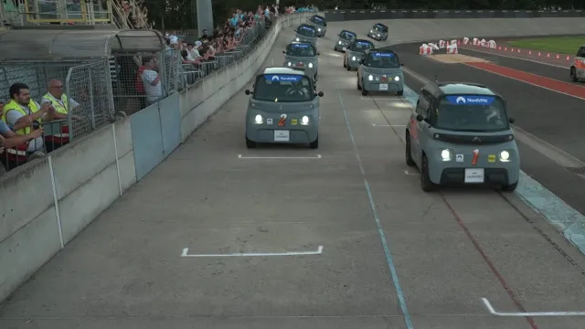 
                    A corrida mais improvável? Citroën Ami enfrentaram-se em França
                