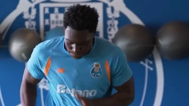 
                    Samu não descansa nem nas férias. FC Porto mostra avançado a treinar
                