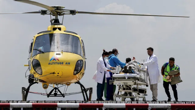 naom_6a21aa8a86ce0 Guia nepalês sobreviveu 6 dias a "mastigar gelo" e chocolate no Evereste