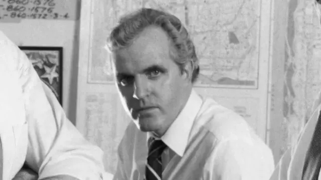 
                    James Handy, de 
