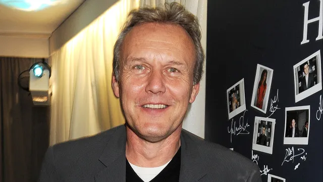 
                    Morreu o ator britânico Anthony Head. Tinha 72 anos
                