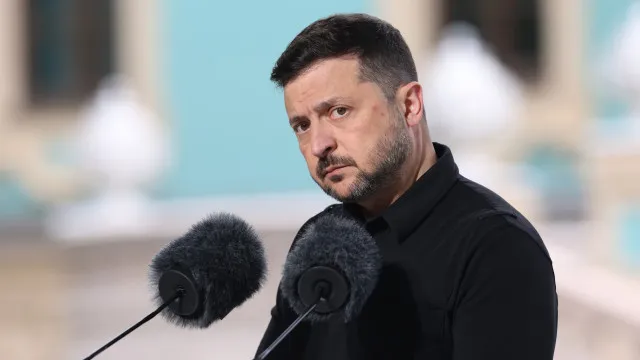 
                    Zelensky encontra-se com Trump na terça-feira em Nova Iorque
                