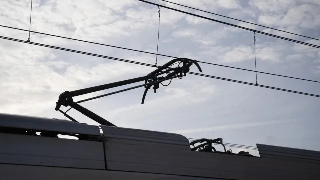 
                    Confirmada ponte, estação em S. Ovídio e passagem abrigada para TGV
                