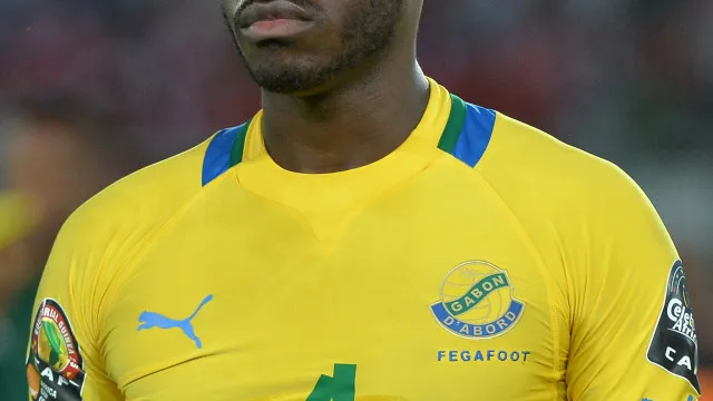 Musavu-King, ex-internacional pelo Gabão, encontrado morto aos 34 anos