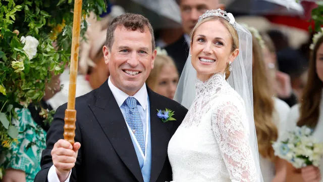 
                    Peter Phillips já casou (sem Harry). Os convidados, looks e curiosidades
                