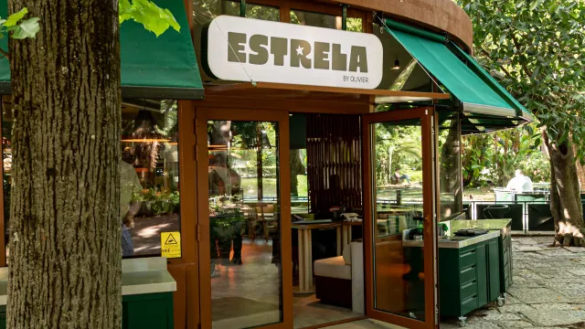 
                    Estrela by Olivier. Já abriu o novo (e polémico) quiosque em Lisboa
                