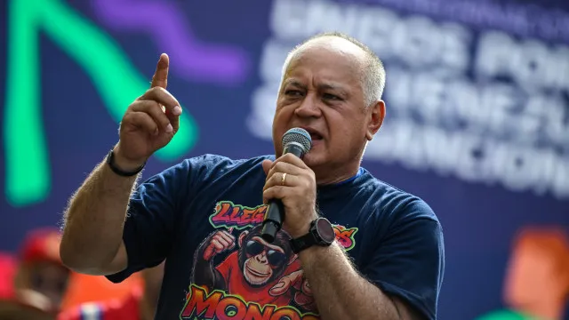 
                    Governo interino da Venezuela não prevê negociar transição com a oposição
                