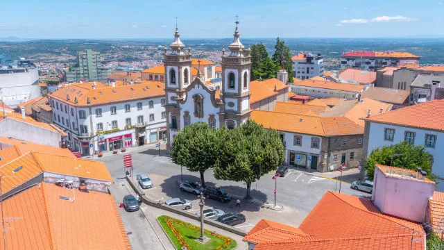 
                    300 comerciantes aderiram à 'Bairro Comercial Digital Guarda - Zona Alta'
                