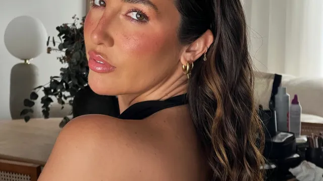 
                    Saudável e colorida: Inês Gutierrez ensina a fazer massa de beterraba
                