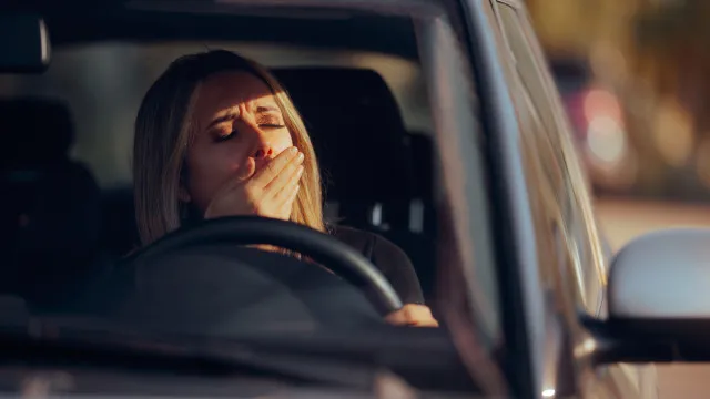 
                    Sono ao volante é um perigo que não pode ignorar. Como evitar?
                