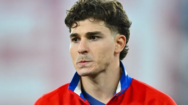 Atlético Madrid nega ter estudado proposta por Álvarez: "Fazem-nos rir…"