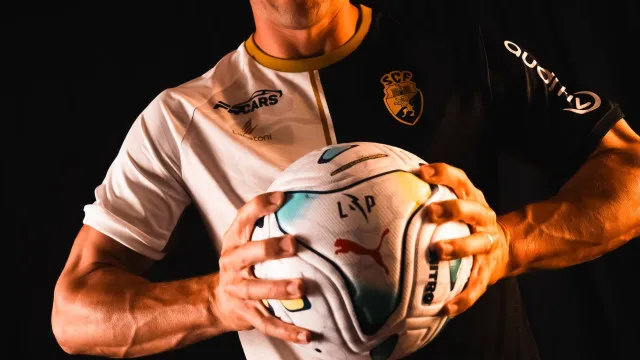 Farense anuncia regresso de Gonçalo Silva ao fim de dois anos
