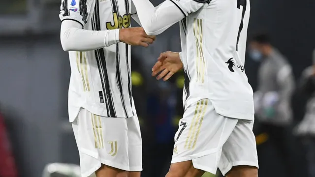 "Cristiano Ronaldo é alucinante. Oferecia-nos um iPad, um telemóvel..."