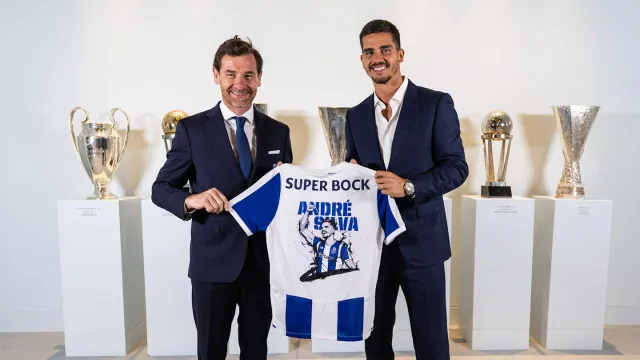 Oficial: André Silva está de volta ao FC Porto