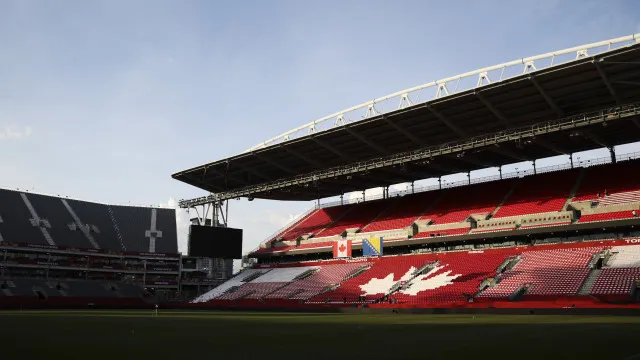 EM DIRETO: Novo dia, novo anfitrião em campo. Canadá defronta Bósnia