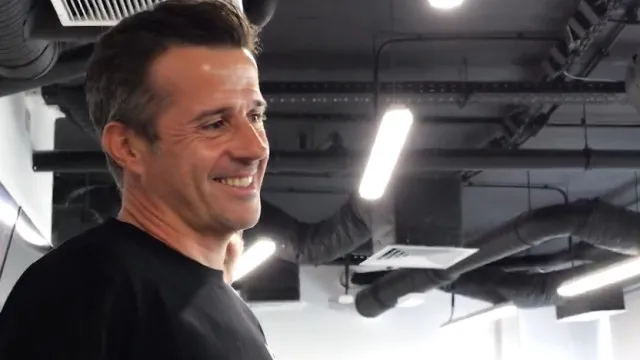 
                    Marco Silva já conheceu os cantos à nova 'casa' e não faltaram sorrisos
                