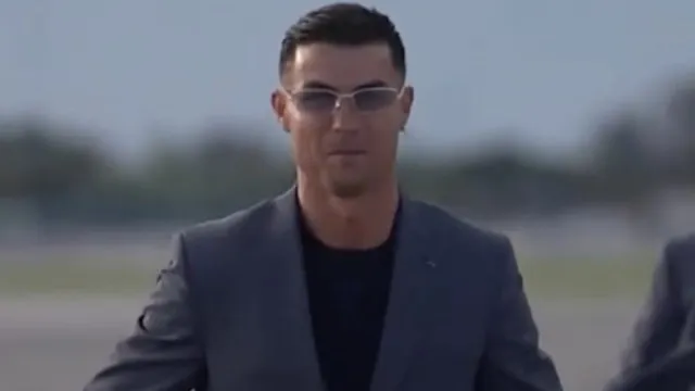 Estilo de CR7 não passou despercebido a ninguém na chegada aos EUA